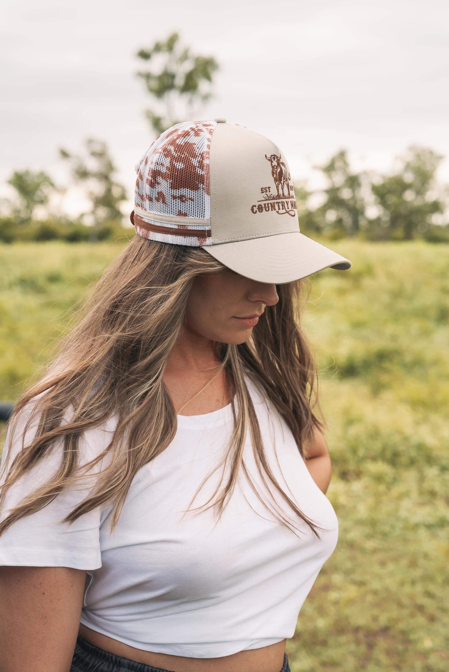 Truckers Hat, Country Made, BULL NEW